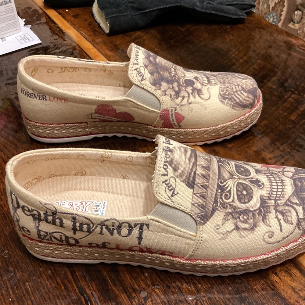 Shoes - Picture 3 of 5